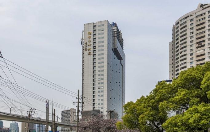 上海明申中心大廈周邊配套完善，生活辦公兩不誤